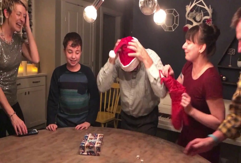 Christmas Party Games, Santa Games Ideas for Christmas 2020